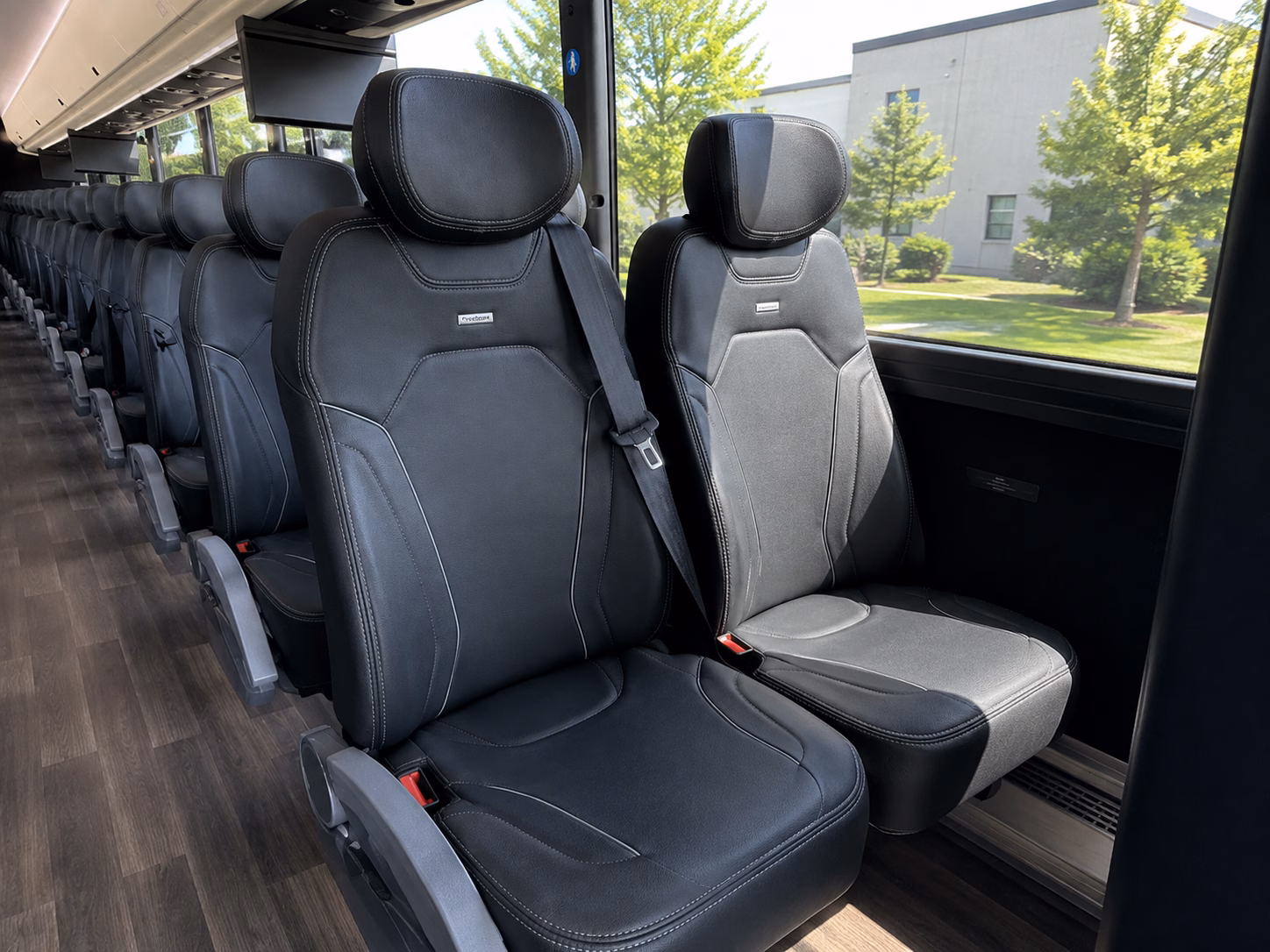 airport transfers from palm beach international keep out of town guests on schedule